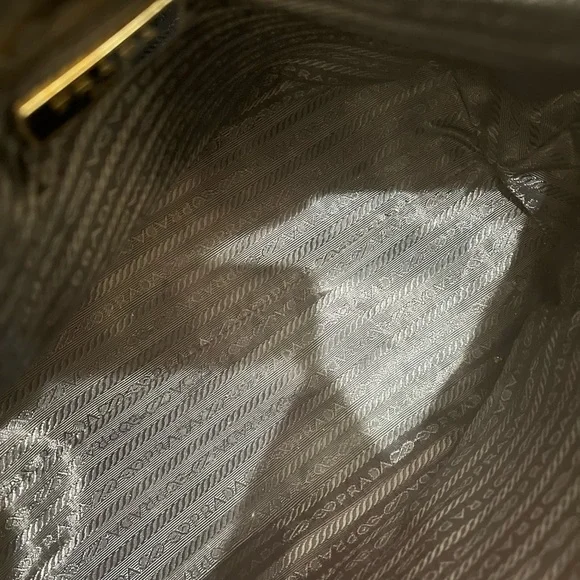 PRADA 2 WAY BEAR TOTE - Picture 12 of 16